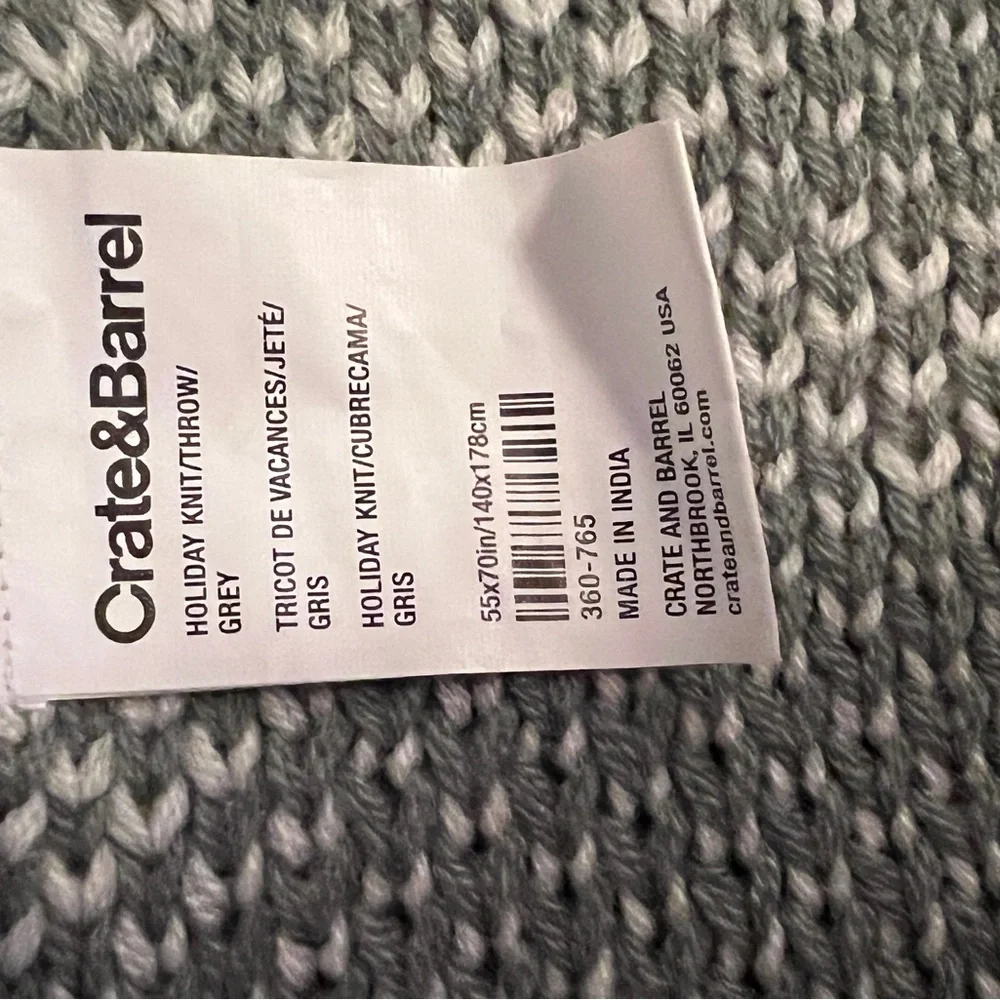Crate & Barrel | cream grey charcoal throw blanket 70x50